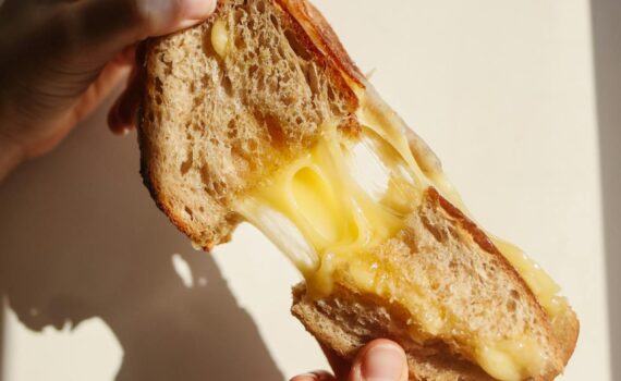 Can you use air fryer as toaster