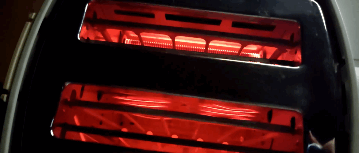 Energy efficient toaster